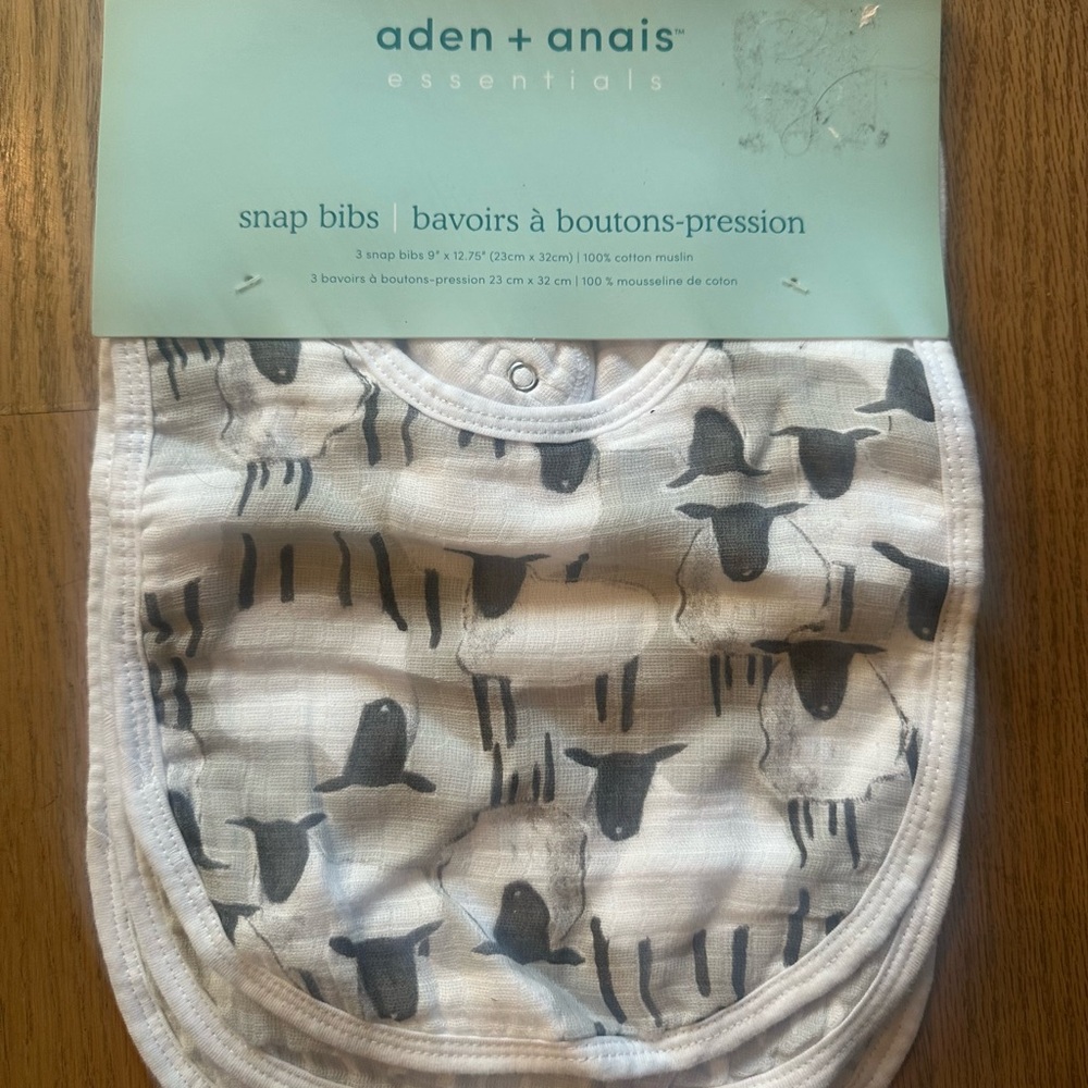NWT Three Aden and Anais Muslin Snap Bibs